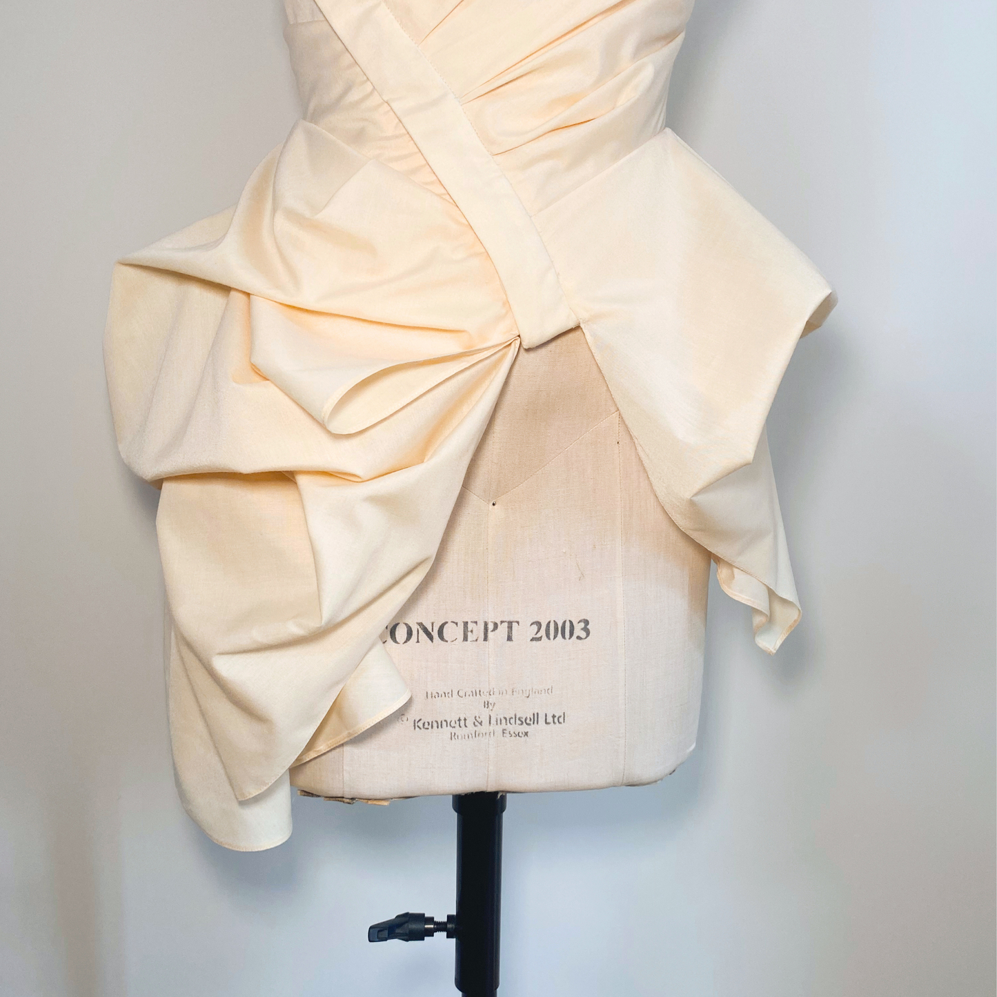 'Cosette' Shirt PDF Sewing Pattern and Video Tutorial in 7 sizes